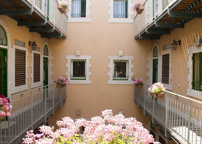 Apart hotel: The Market Courtyard - Suites Hotel